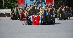 Engellilerin bir günlük askerlik sevinci
