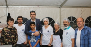 Koşuyolu Hastanesi’ne Gökhan Yüksel’den Sahur Ziyareti