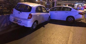 Kadıköy'de yarış yapan karı koca zincirleme kazaya neden oldu:7 yaralı