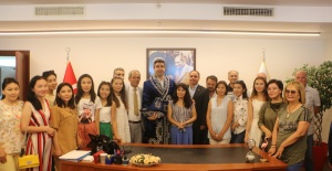 Kartal Belediyesi Kazak kadın gazetecileri ağırladı