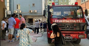 Ataşehir'de iş merkezinde yangın paniği .
