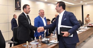 İmamoğlu, 37 İlçenin Başkanlarıyla Toplantı Yaptı