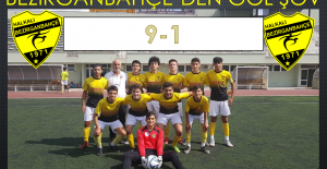 BEZİRGANBAHÇE U-16'LAR GOL OLUP YAĞDI.