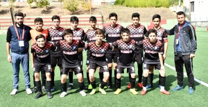 İKİTELLİSPOR U-14'LERİ ÇOK FARKLI 6-1