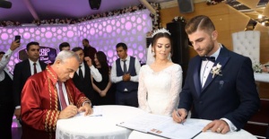 İYİ PARTİ KONGRESİ GİBİ DÜĞÜN