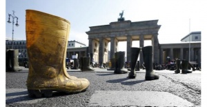 Berlin'de çiftçiler ayaklandı