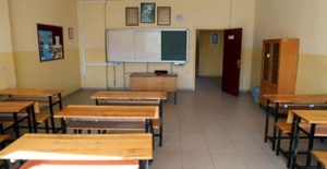 Otizmli öğrenciye ayrımcılık  öğretmenİ sınıftan alınmayla sonuçlandı