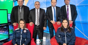 Paralimpik Milli Yüzücü İldem: “Suda kendimi özgür hissediyorum”