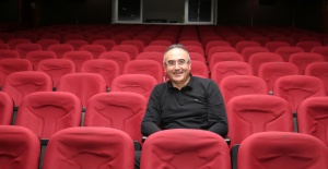 SUNAY AKIN KÜÇÜKÇEKMECELİLERLE BULUŞTU