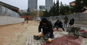 Kartal’da Kaldırım Yenileme Ve Yol Bakım Çalışmaları Devam Ediyor