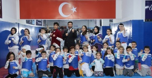 KAĞITHANE’DE GELECEĞİN ŞAMPİYONLARI YETİŞİYOR