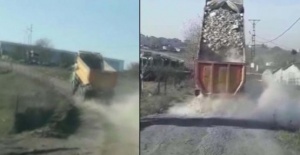 Yola Harfiyat Döküp, Kaçtı