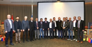 KÜÇÜKÇEKMECE BELEDİYESİ’NDEN OKULLARA SPOR MALZEME DESTEĞİ