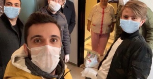 GENÇLER, BÜYÜKLERİNİN YANINDA
