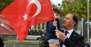 BEYLİKDÜZÜ’NDE BAYRAM COŞKUSU BALKONLARDAN TAŞACAK