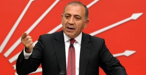 Tekin: Ter akıtmadan hiç kimse zafere ulaşamaz