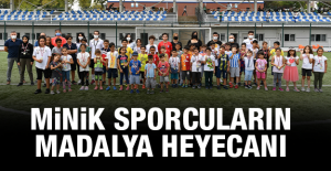 MİNİK SPORCULARIN MADALYA HEYECANI
