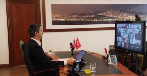 Yüksel, Uluslararası Kongrede Konuştu