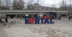 Kartal’da Cadde ve Meydanlar Yeni Yıl İçin Süslendi