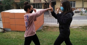 Kungfucular parkları spor salonuna çevirdi