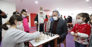 Sultangazi’nin İlk Çocuk Kütüphanesi Açıldı