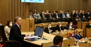 Yeni meclis salonu siyasilerden tam not aldı