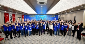 İMAMOĞLU’ndan genç mesai arkadaşlarına: “bizi buluşturan, birine değil bu millete hizmet aşık olmalı”