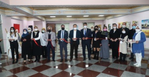Ev hanımları resim sergisi açtı