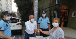 Esenyurt'ta cami, cemevi ve mezarlıklarda ikram