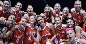 Ataşehir’den filenin sultanlarına tam destek