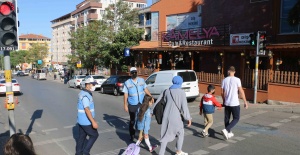 Kartal’da okul önlerinde trafik uygulaması