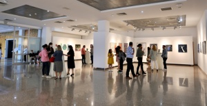 Ressam Şen’in ilk kişisel sergisi ‘Tepki’ SKSM’de