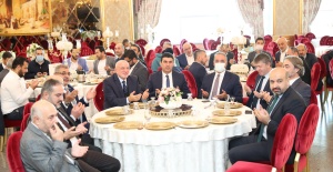 ‘Camilerimiz ilim ve irfanın merkezidir’
