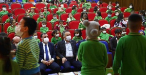 Çocuklar masal kahramanlarıyla buluştu