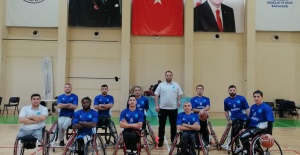Mavi beyazlılar lige galibiyetle başladı