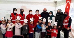 Miniklerden Kızılay’a ziyaret