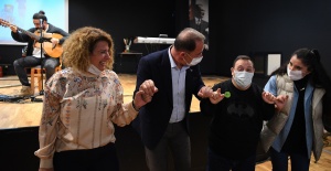 Beylikdüzü’nde engeller birlikte aşılıyor