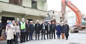 Sultangazi’de dönüşüm devam ediyor