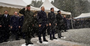 Çanakkale Şehitleri Kar Altında Anıldı