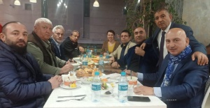 Gazeteciler Adil Cafe’de buluştu