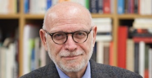 PROF.DR.AYDIN UĞUR SON YOLCULUĞUNA İSTANBUL BİLGİ ÜNİVERSİTESİ'NDE GERÇEKLEŞEN TÖRENLE UĞURLANDI