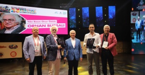 ULUSLARARASI FESTİVAL'DE SANAT VE BASIN ÖDÜLLERİ VERİLDİ