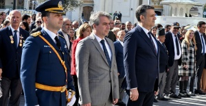 Esenyurt’ta Çelenk Sunma Töreni Gerçekleşti