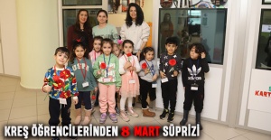 Kreş öğrencilerinden 8 Mart süprizi