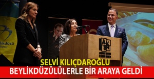 Selvi Kılıçdaroğlu  beylikdüzülülerle bir araya geldi