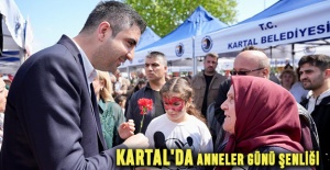 Kartal'da Anneler Günü Şenliği
