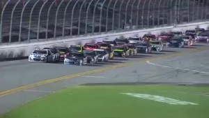Nascar'da nefes kesen kaza!